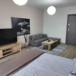 Luxurious 4Th Floor Apartment With Elevator