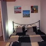 Amazing Studio Next To Center 10 Minutes Walk No1