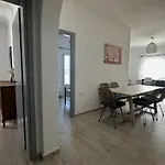 Seafront 3-Bedroom Cycladic Apt South Paros