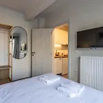 Legas Apartments
