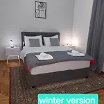 Artemis Modern Apartment