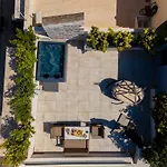 Ninemian Suites Syros