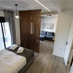 Raise Thessaloniki Avocado Suites