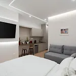 Beautiful Apartment Next To Archaeological Museum