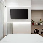 Beautiful Apartment Next To Archaeological Museum