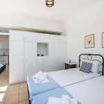 Stunning Home In Ampela, Syros