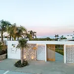 Taf Beach Villas With Tesla
