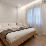 Modern Apartment At Marina Zeas