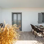 Julie'S Luxury Apartment