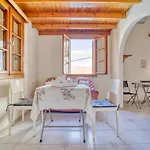 2 Islands, Villa Lito