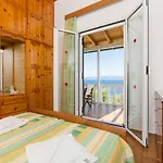 Dolphin Villa 3