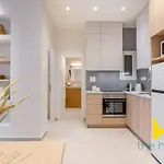 Koukaki Elegance - Athenian Retreat Near Acropolis