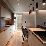 Liv - Spacious Flat For Friends & Family