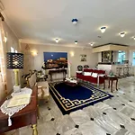 Hotel Lenox