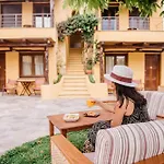 Alkifron Hotel