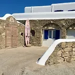 Villa Annita On The Water With 5 Bedrooms