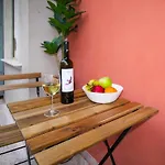 Stylish And Cosy Apartment Near The Acropolis