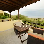 Hotel Dina - Ξενοδοχείο Ντινα