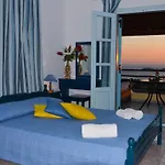Hotel Dina - Ξενοδοχείο Ντινα