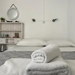 Cristi Rooms