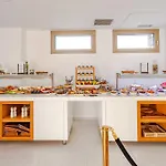 White Donkey Boutique Hotel (Adults Only)