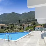 Oceanida Penelope Lyxury Suite