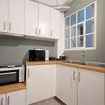 Spacious Apt For 5 Guests Next To Acropolis&Metro
