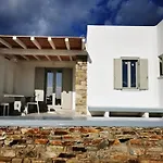 Comfortable Apartment With Sea View In Antiparos 77 M²