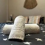 Cherry - Happyhostgr - Downtown Apartment