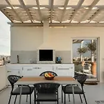 Rooftops Of Athens - Areos Studio Jacuzzi & View