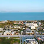 Beach Luxury Homes - Zoe