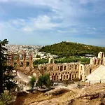 Cozy Central Studio Near Athens Concert Hall