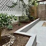 Urban Lodge Agios Dimitrios
