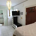 Mini House