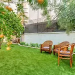 Voula Luxury Modern Living 1 Bd Apt With Garden