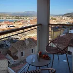 Naus Hotel