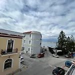 Tinion Urban Hotel