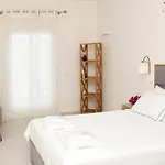 Keros Art Hotel
