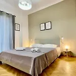 Stylish Spacious Apt At The Centre Of Monastiraki