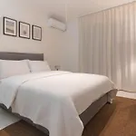 Prime Location Kolonaki Burrow