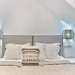 Paros Iconic Apartments