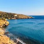 Villa Thalassa, Beachfront, Private Pool & Sunset Views By Explore Andros