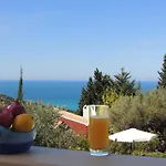 Wohnung Mit Gemeinsamem Grossen Pool Und Kinderbecken