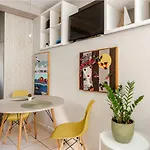 Eva'S Artistic Studio, 30Sqm Metro 7'