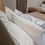 Bamboo Rooms