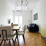 Luxurious Family Home In The Heart Of Athens