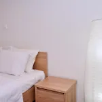 Koukaki, A Minimal Studio
