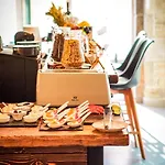 Lithorama Boutique Suites