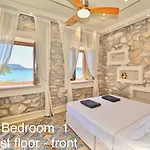 Villasonboard Rock Villa 3 Bed, 3 Bath, Jacuzzi, Seaside Ermioni