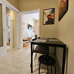 El Prestige Apartment - Athens Town